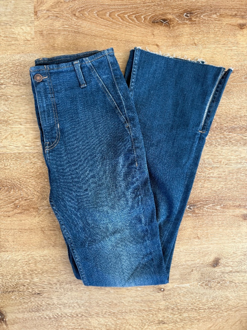 We the Free - Free People High Rise Flare Jeans w/ Slit | Size 29